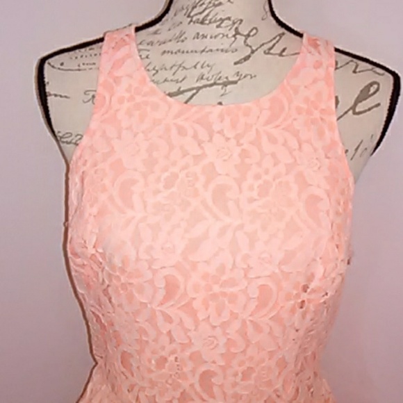 2B Bebe Dresses & Skirts - New katerina white lace dress